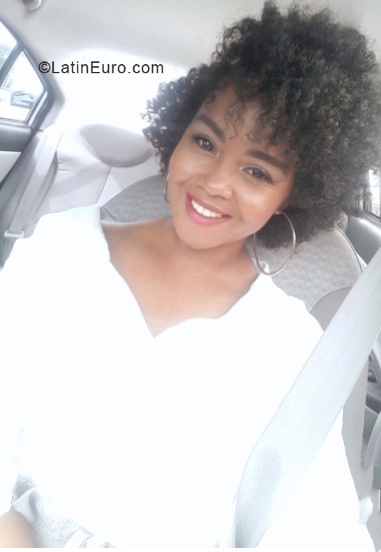 Date this passionate Colombia girl Mar from Cali CO27348