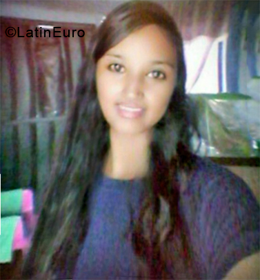 Date this beautiful Colombia girl Luisa from El Bagre CO24670