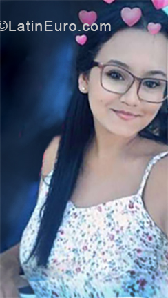Date this young Colombia girl Dayana from Sahagún CO24706