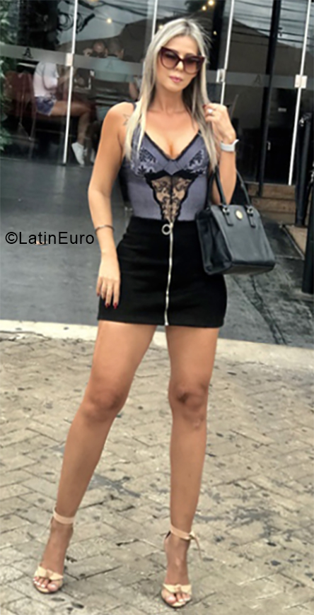 Date this delightful Brazil girl Anny from Palmas BR10747