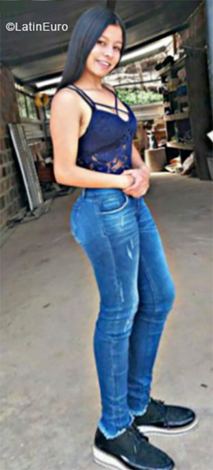 Date this sultry Colombia girl Tatiana ordoez from Cali CO24781