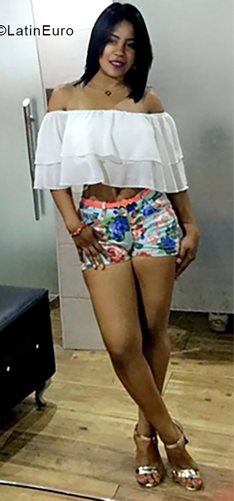 Date this funny Dominican Republic girl Rosa from Santo Domingo DO40293
