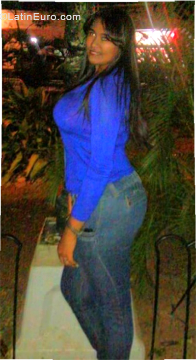 Date this athletic Venezuela girl Nadiuska from Ciudad Bolivar VE2103