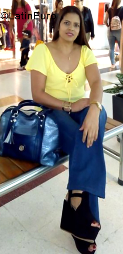 Date this exotic Colombia girl Gloria from Medellin CO24817