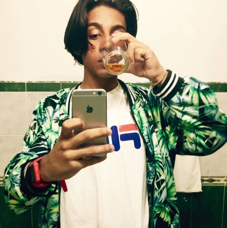 Date this lovely Cuba man ARIEL from Havana CU468