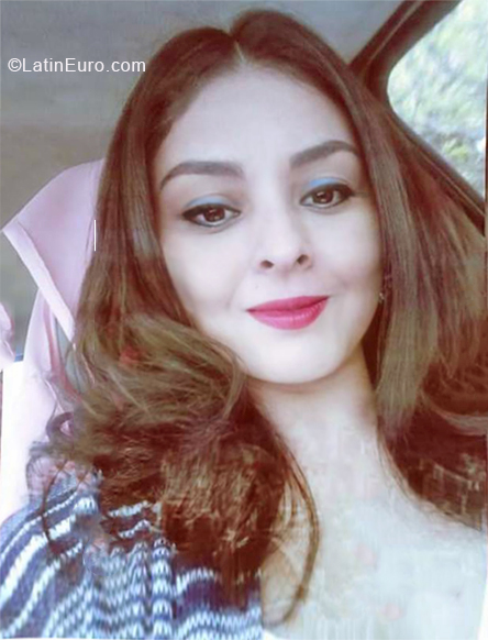 Date this passionate Honduras girl Jessica from Tegucigalpa HN2995