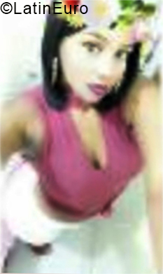 Date this athletic Dominican Republic girl Shana from Santo Domingo DO33975