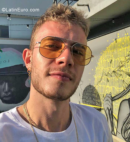 Date this sultry Brazil man Bruno from São Paulo BR10765