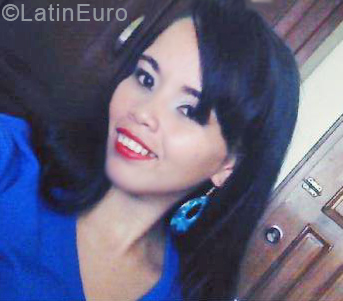 Date this sensual Dominican Republic girl Mara from Santo Domingo DO34020