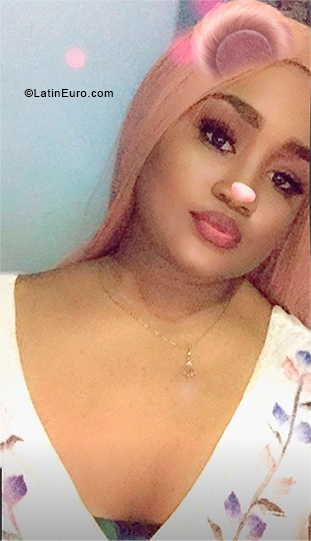 Date this gorgeous Dominican Republic girl Yaritza from Santo Domingo DO34049