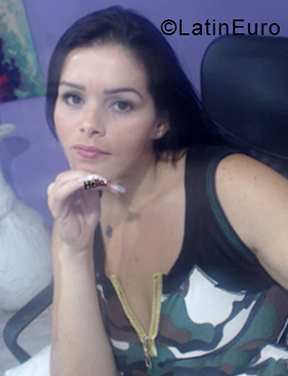 Date this voluptuous Colombia girl Yolimar from Floridablanca CO24942