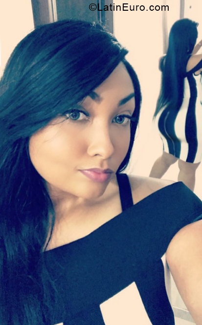 Date this athletic Colombia girl Lida from Cali CO24949