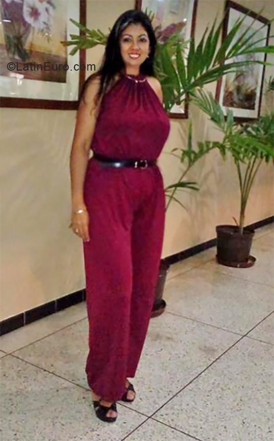 Date this pretty Colombia girl Ilvia from Bogota CO25028