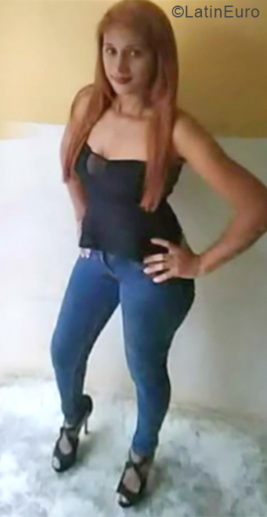 Date this funny Dominican Republic girl Dulce from La Vega DO34266