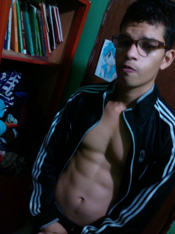 Date this beautiful Venezuela man Andri from Caracas VE2214