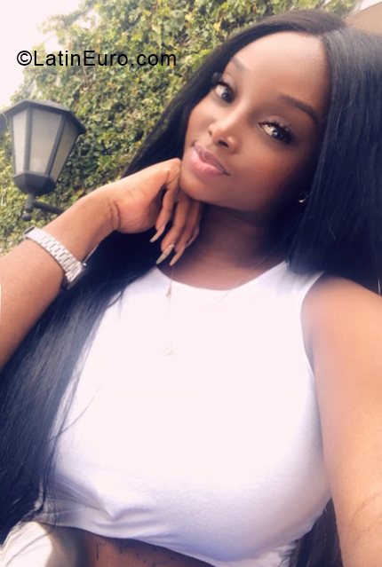 Date this exotic Colombia girl AnnyNinaa from Cali CO25138