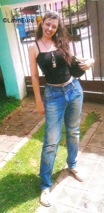 Date this happy Brazil girl Simona from NATAL BR10810
