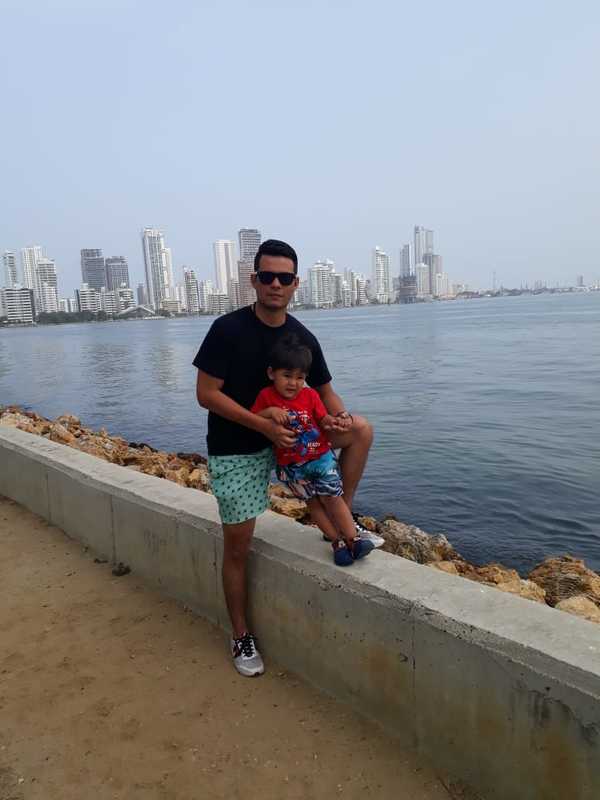Date this beautiful Colombia man Reynaldo from Bucaramanga CO25167