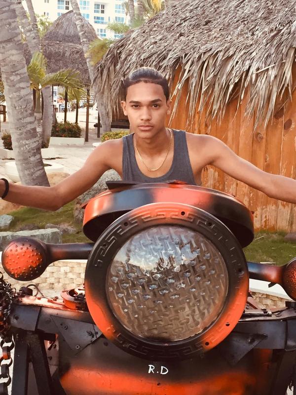 Date this beautiful Dominican Republic man Jose stiven from Santo Domingo DO34506