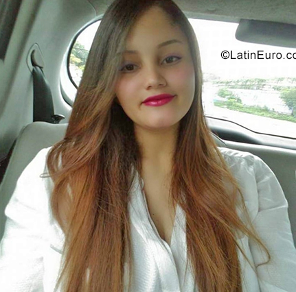 Date this athletic Dominican Republic girl Leonilis from Santo Domingo DO34507