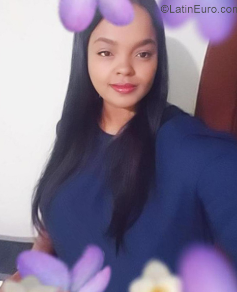 Date this beautiful Dominican Republic girl Ariela from Santo Domingo DO34529
