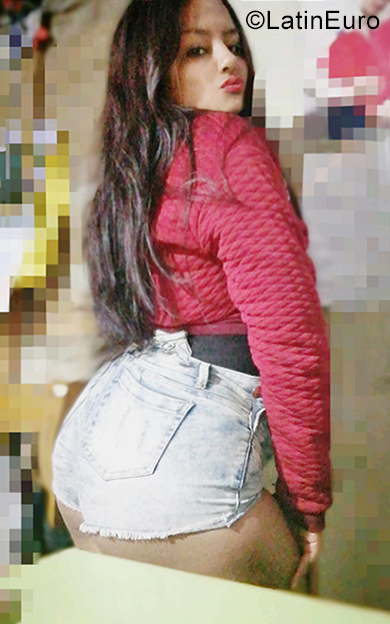 Date this lovely Peru girl Valery from Lima PE1373