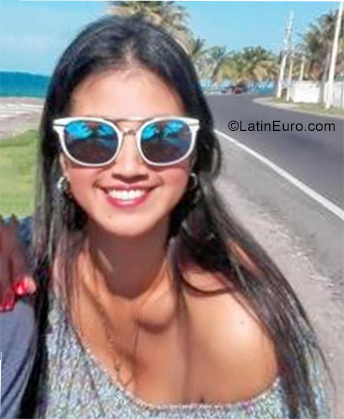Date this happy Colombia girl Aleidys from Barranquilla CO25314