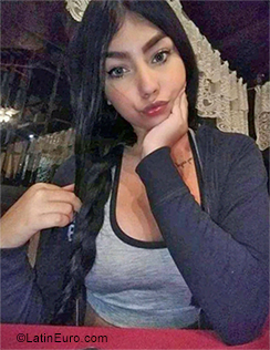 Date this passionate Venezuela girl Tiffany from Maracaibo VE2398
