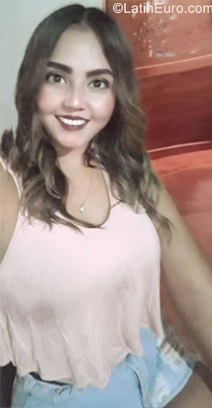 Date this delightful Colombia girl Keylie from Medellin CO25449