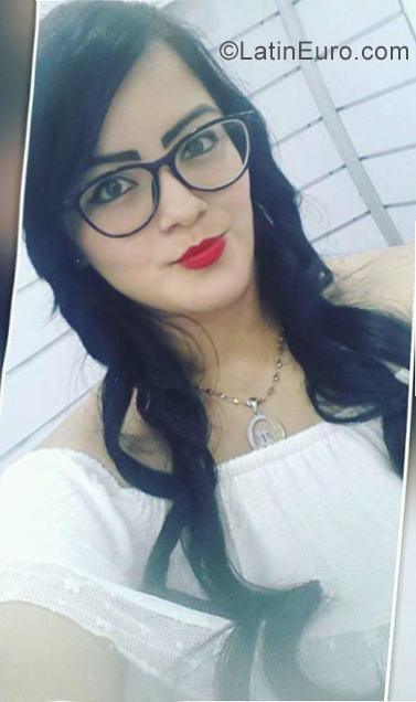 Date this hot Venezuela girl Patricia from Trujillo VE2418
