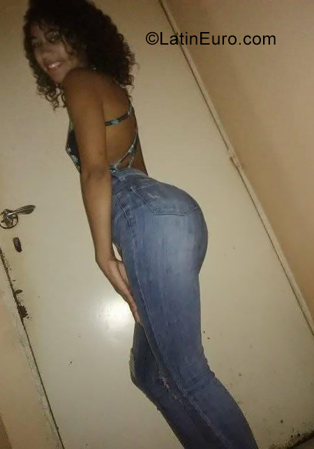 Date this exotic Venezuela girl Yorgeles from Caracas VE2453