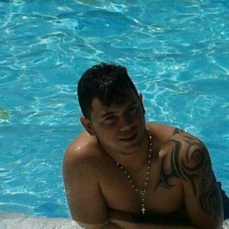 Date this hard body United States man Edwin from California US20061