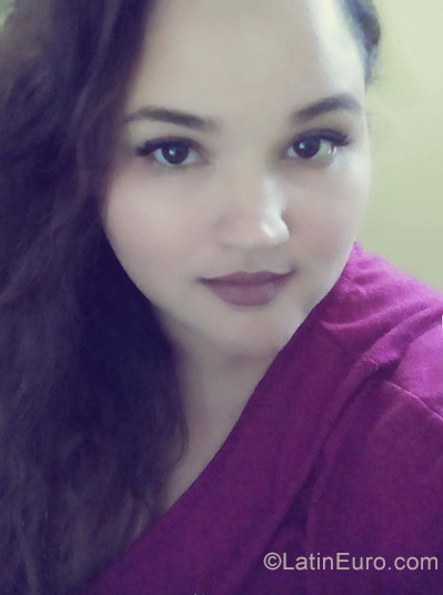 Date this young Dominican Republic girl Yanna from Santiago De Los Caballeros DO35140