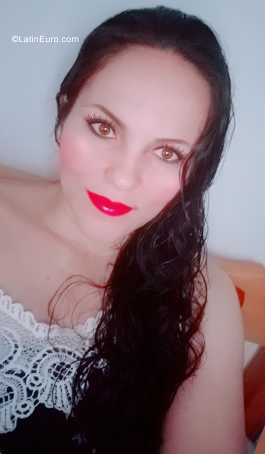 Date this young Colombia girl Corelay from Bogota CO25543