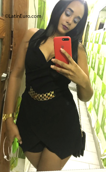 Date this cute Dominican Republic girl Maria from Santo Domingo DO35207