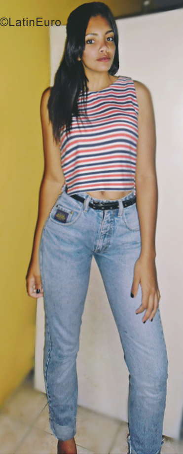 Date this georgeous Venezuela girl Luisa from Puerto Ordaz VE2488