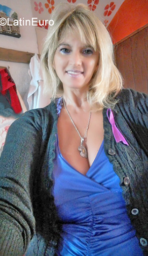 Date this voluptuous Uruguay girl Eljan from Treinta Y Tres UY26