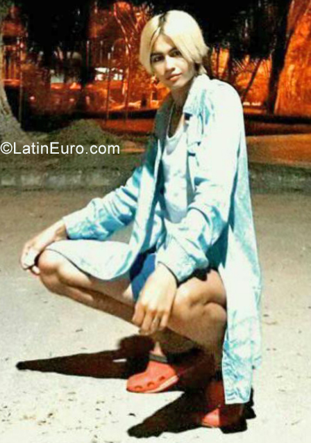 Date this fun Colombia girl Exteria from Neiva CO25611