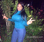 attractive Venezuela girl Geraldine from Caracas VE2537
