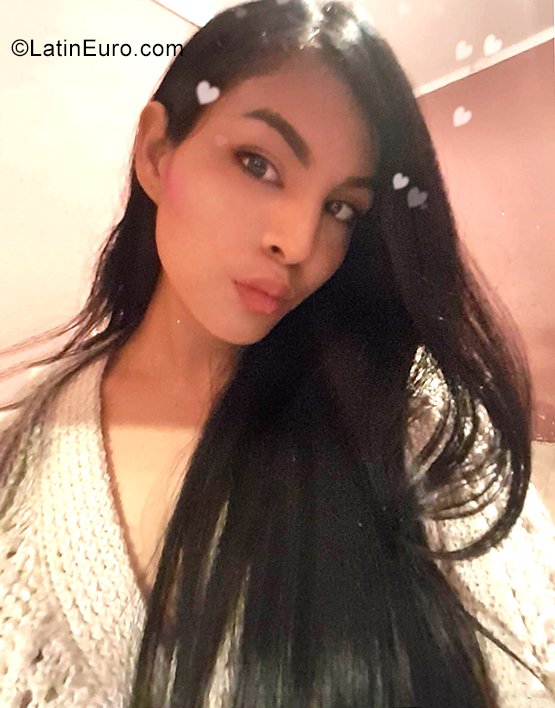 Date this attractive Venezuela girl Monica from Coro VE2549