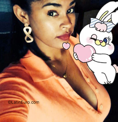 Date this hot Dominican Republic girl Patricia from La Romana DO35459