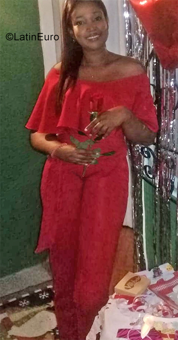 Date this hot Colombia girl Milenys from Bogota CO25795