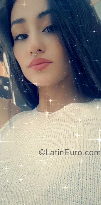 Date this exotic Colombia girl Katerin Daniela from Medellin CO25800