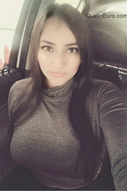 Date this cute Venezuela girl Elamar from San Cristobal VE2558