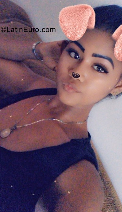Date this delightful Venezuela girl Diana from Cumana VE2674