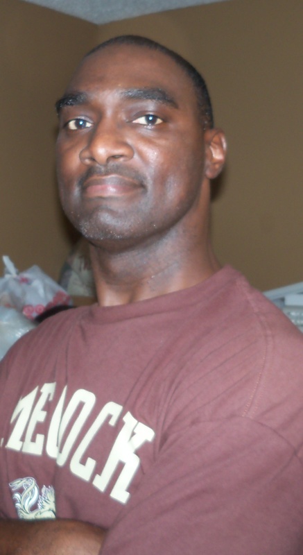 Date this nice looking United States man Energetic from Summerville US20194