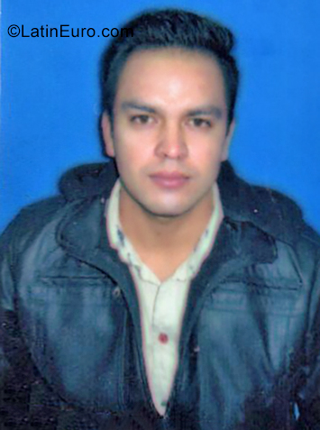 Date this delightful Ecuador man Michael from Quito EC352