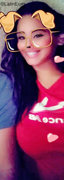 Date this sensual Venezuela girl Yornia from Miranda VE2581