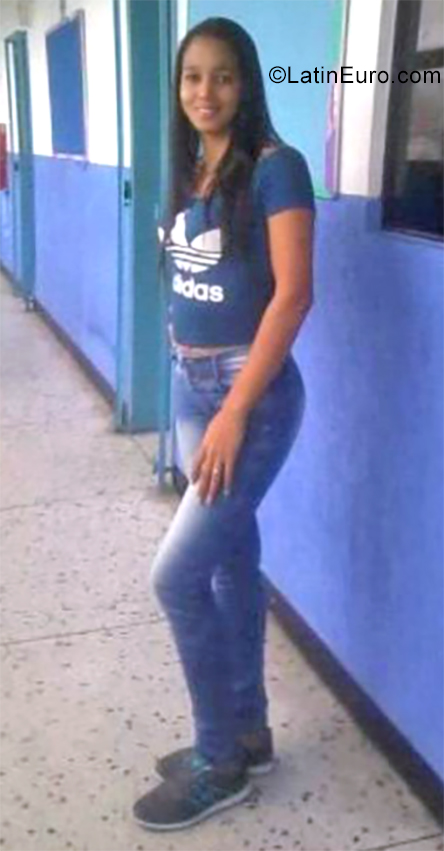 Date this funny Venezuela girl Franyolith from Barquisimeto VE2594