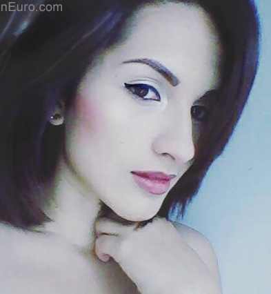 Date this funny Colombia girl Valeria from Medellin CO25905